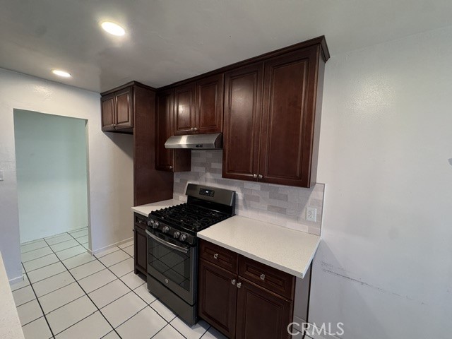 498 S Vernon Property Photo 5