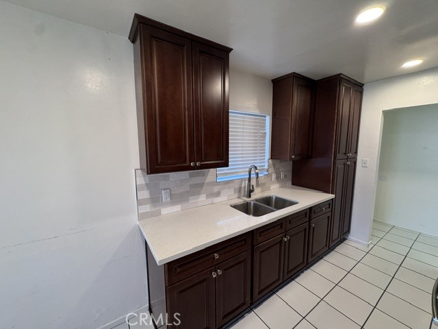498 S Vernon Property Photo 6