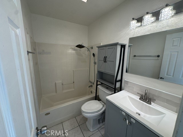 498 S Vernon Property Photo 14