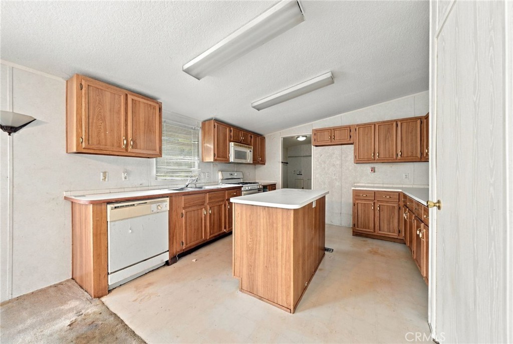 31130 S General Kearny Road 190 Property Photo 27