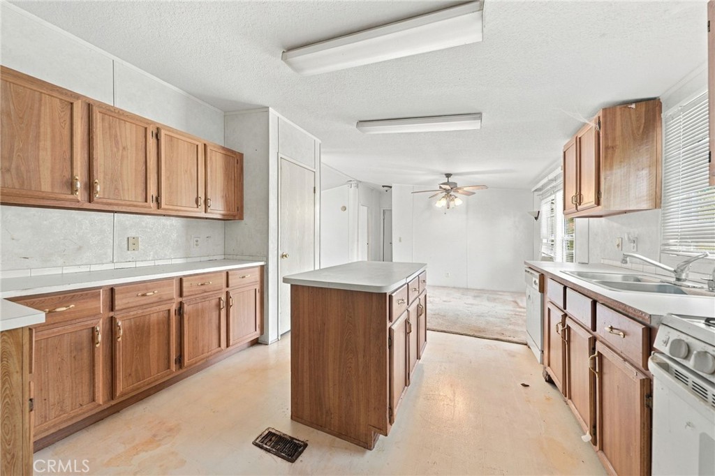 31130 S General Kearny Road 190 Property Photo 30