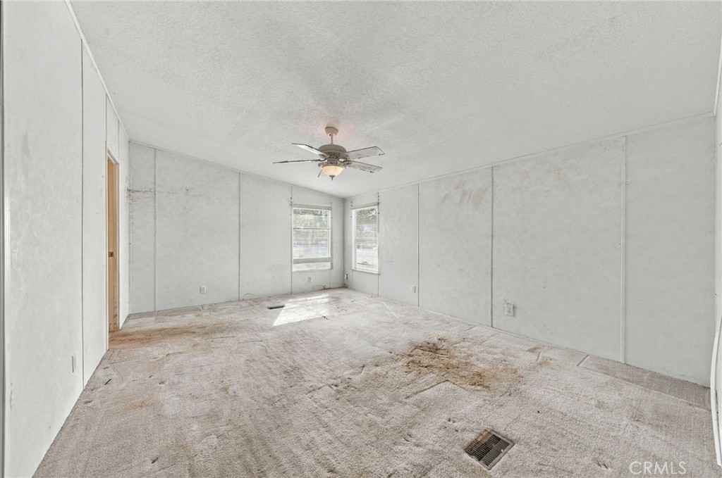31130 S General Kearny Road 190 Property Photo 31