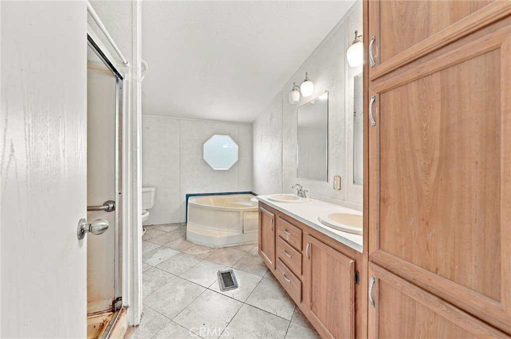 31130 S General Kearny Road 190 Property Photo 34