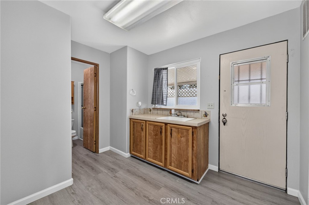 564 De Soto Drive Property Photo 39