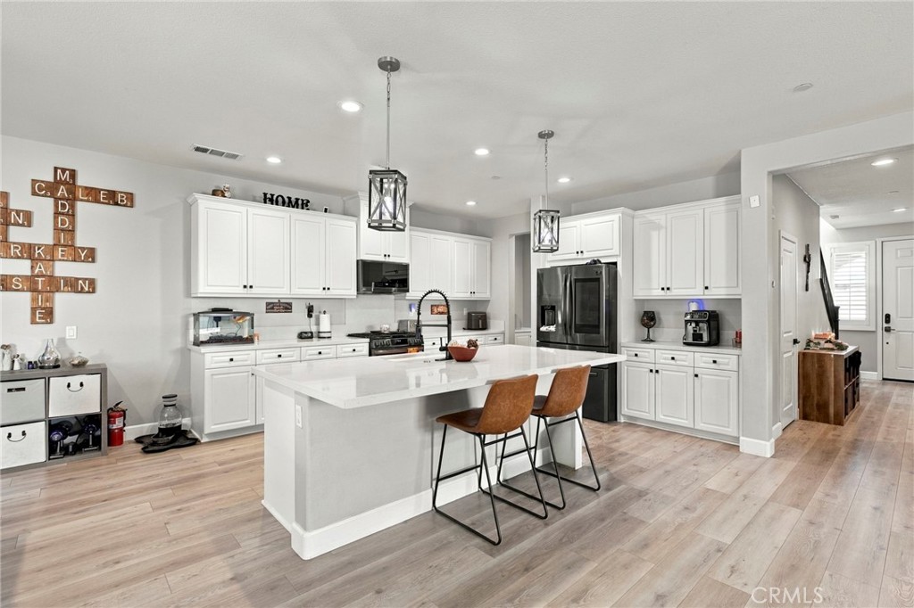 31194 Windstone Drive Property Photo 4