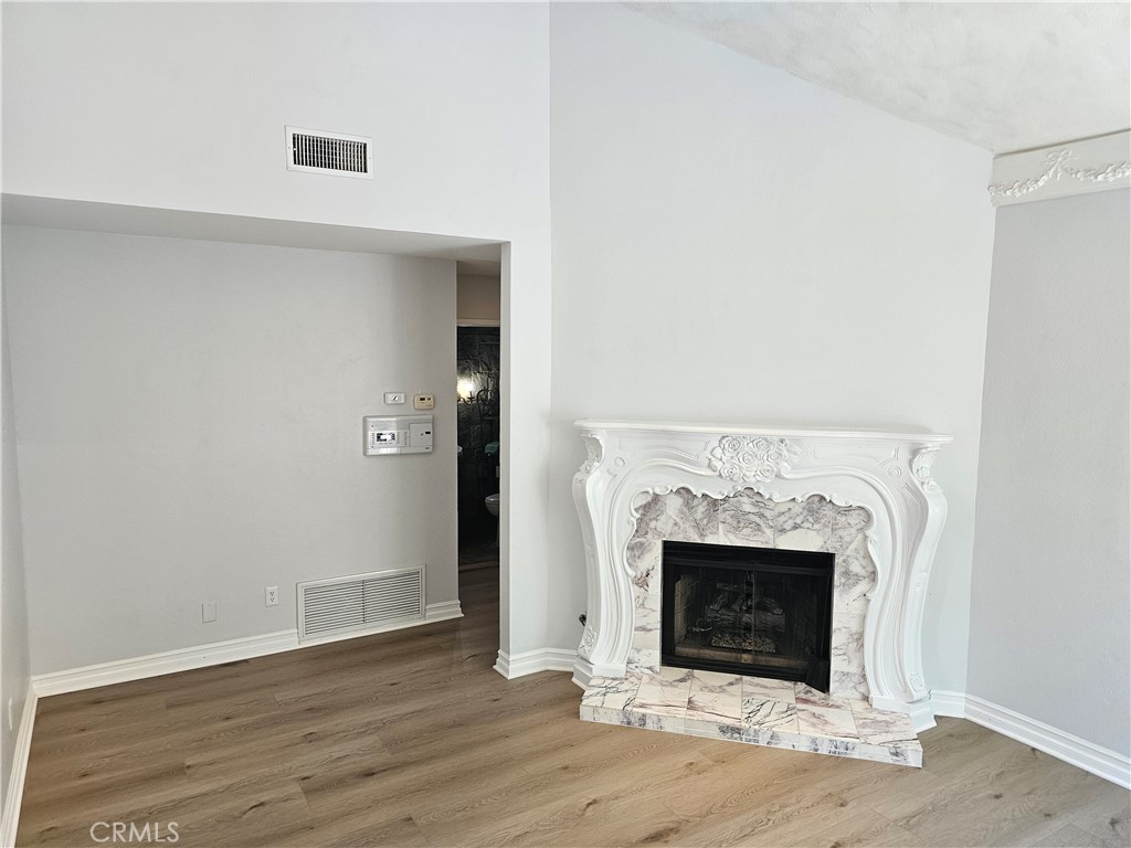 2825 Forest View Way Property Photo 7