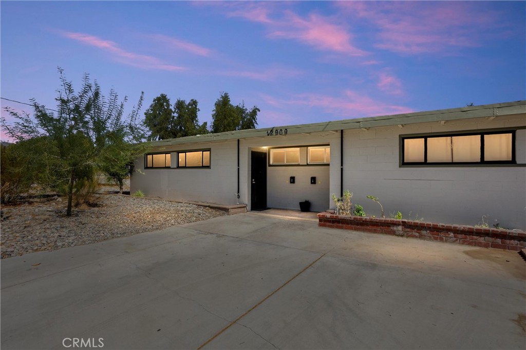 12909 Cactus Property Photo 1