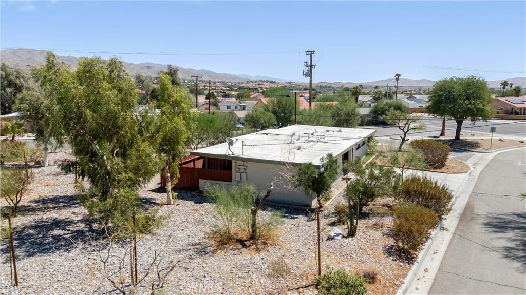 12909 Cactus Property Photo 6