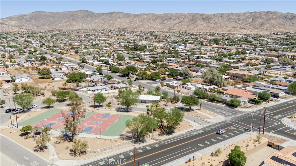 12909 Cactus Property Photo 34