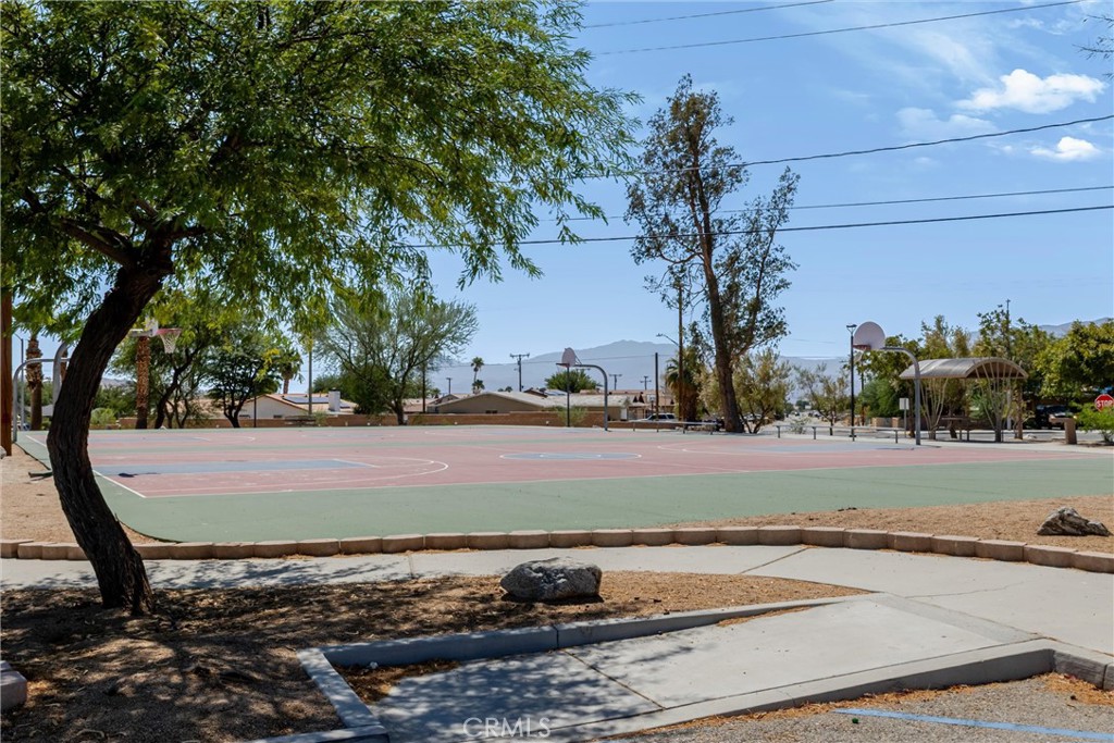 12909 Cactus Property Photo 35