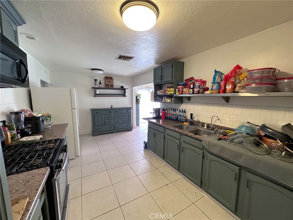 155 N 3rd Street 1 Property Photo 3