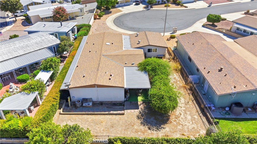2860 Basswood Court Property Photo 12