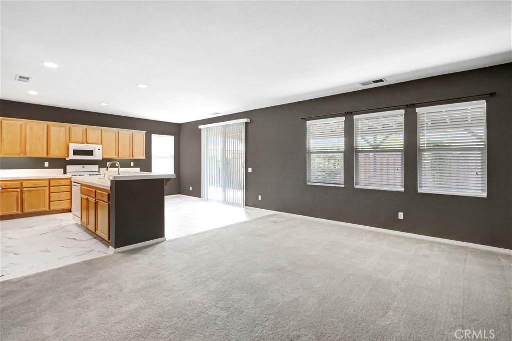 1041 Paintbrush Property Photo 10
