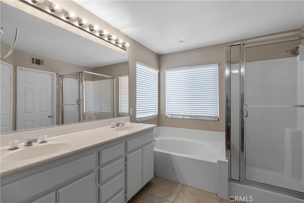 255 Roxanne Lane 128 Property Photo 12