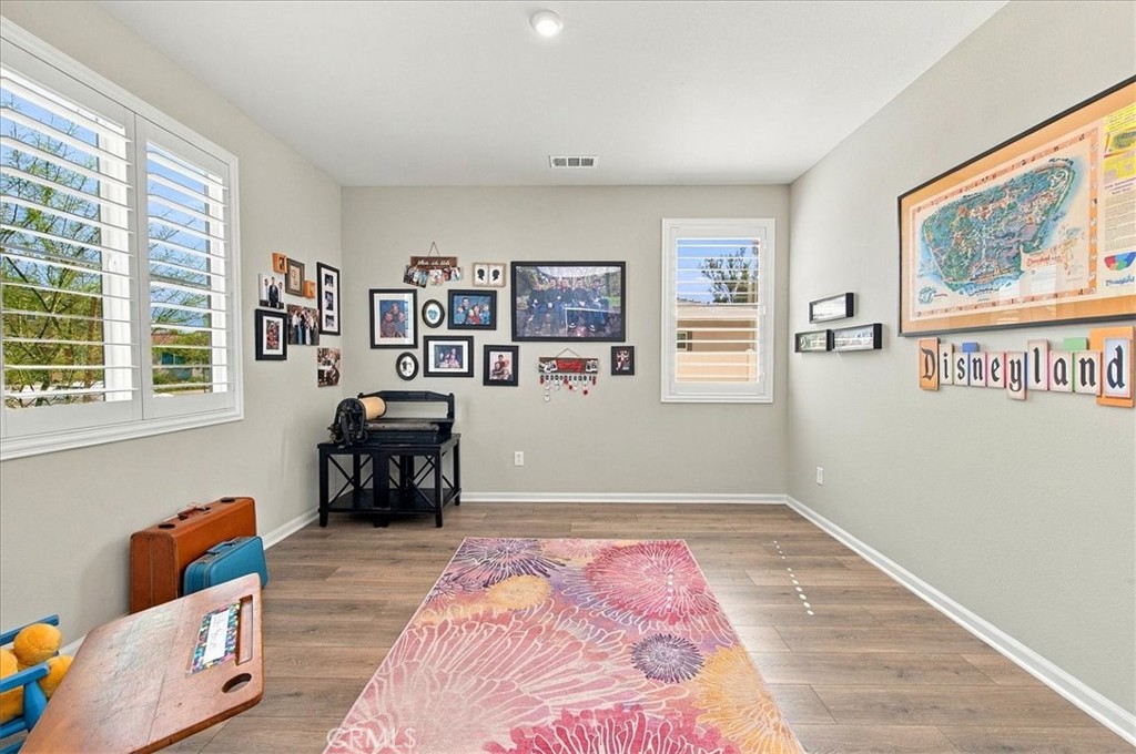 22039 Sky Meadow Property Photo 6