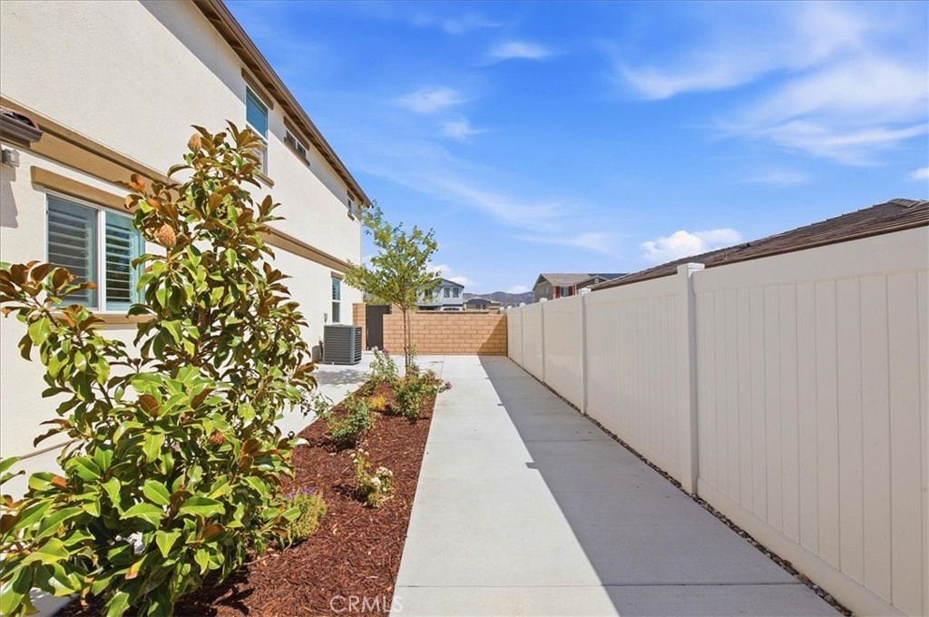 22039 Sky Meadow Property Photo 41