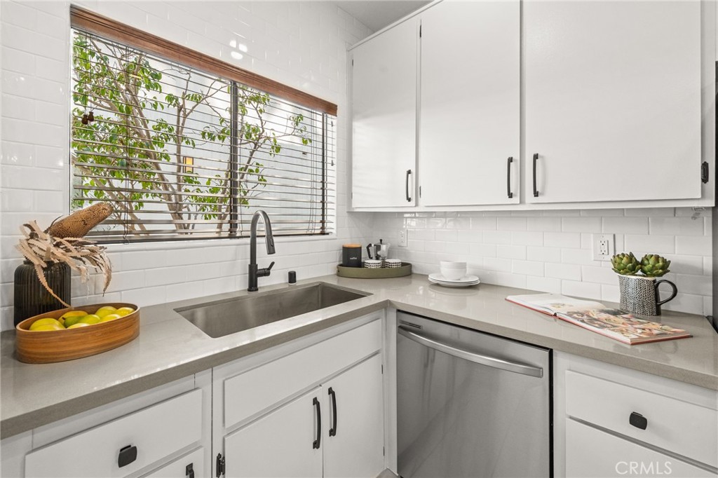 2500 Abbot Kinney Boulevard 5 Property Photo 3