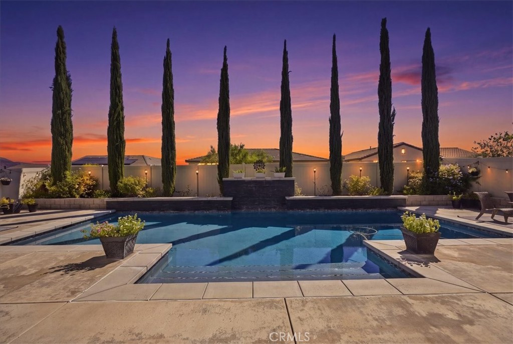 34806 Garden Trellis Property Photo 2