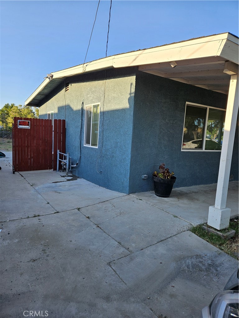 712 E Whittier Property Photo 19