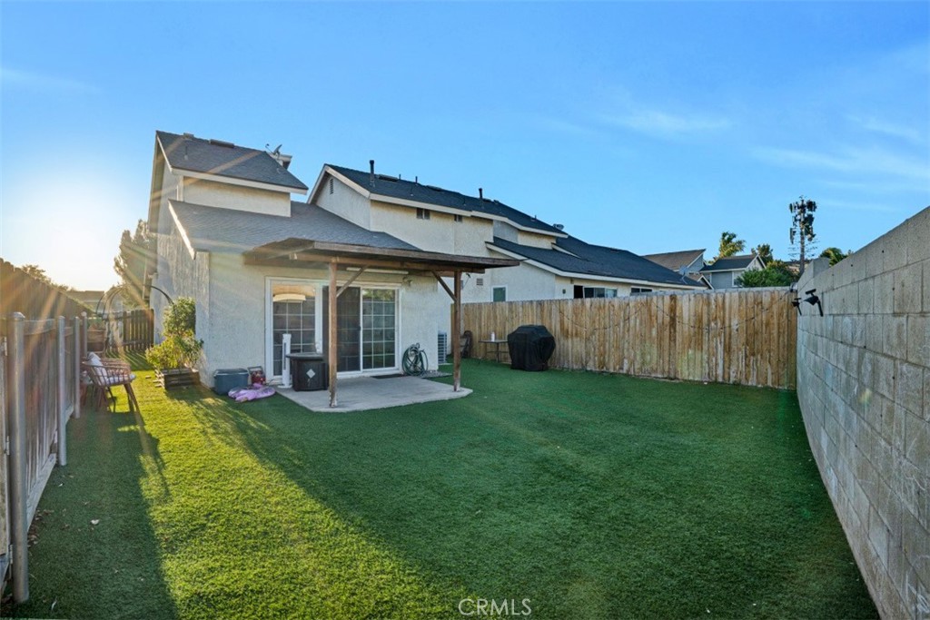 1173 S Cactus Property Photo 2