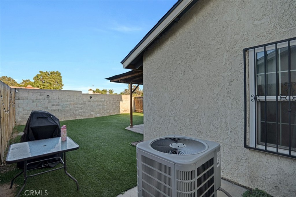 1173 S Cactus Property Photo 22