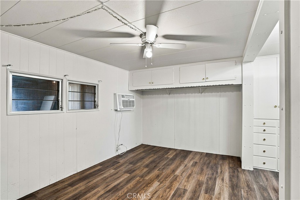 332 N Lyon Avenue 107 Property Photo 17