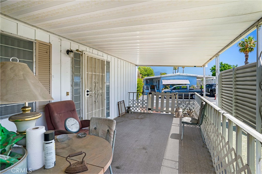 332 N Lyon Avenue 107 Property Photo 40