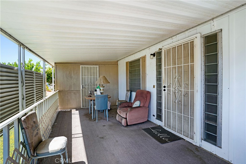 332 N Lyon Avenue 107 Property Photo 41