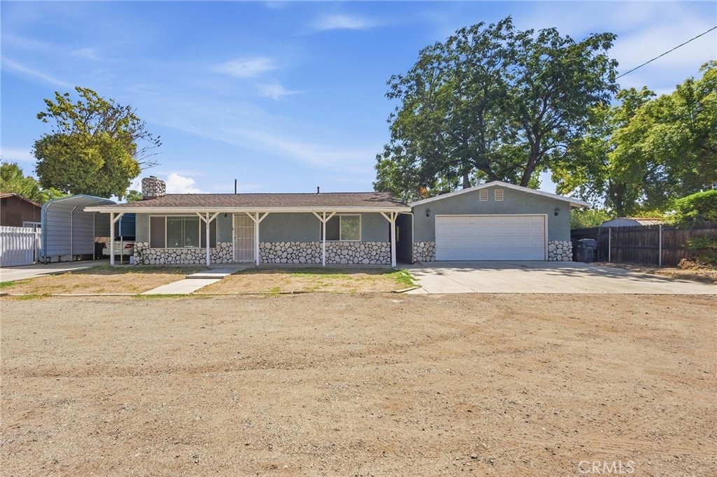 43233 Whittier Property Photo 1