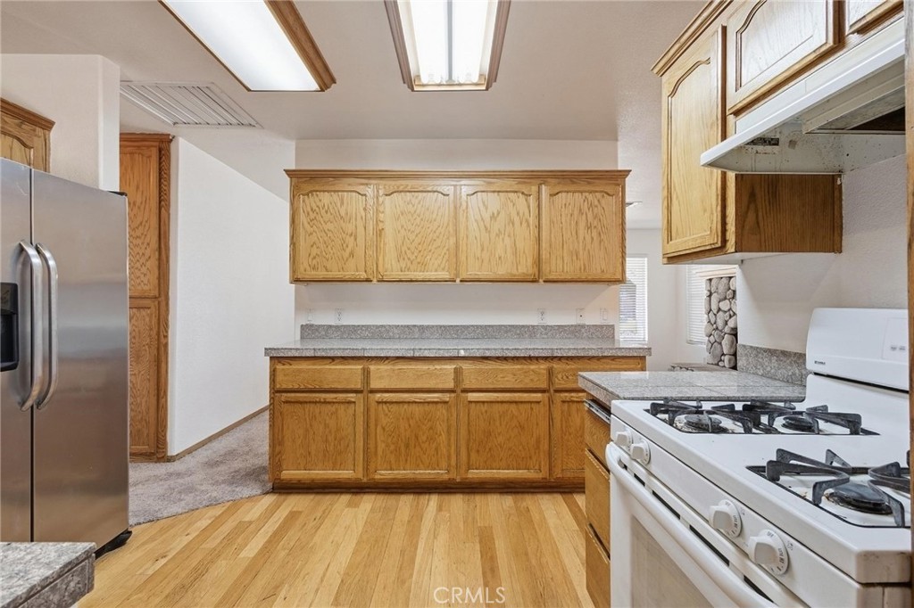 43233 Whittier Property Photo 18