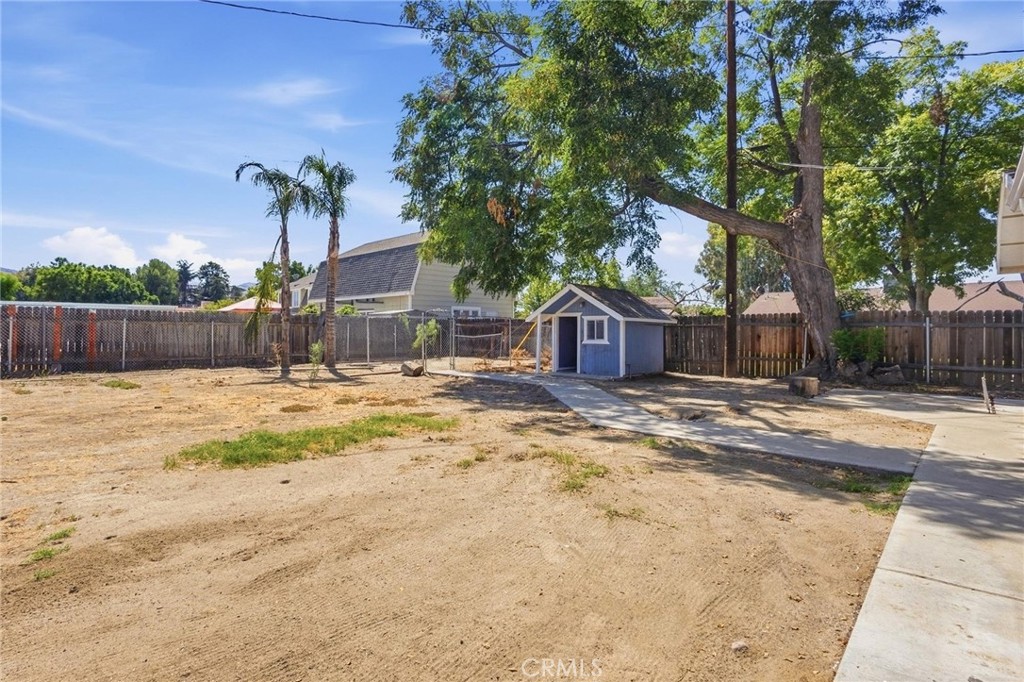 43233 Whittier Property Photo 32