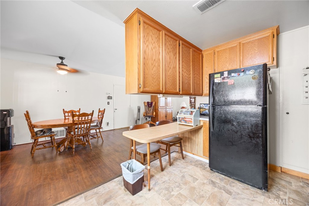 1400 Teakwood Property Photo 10