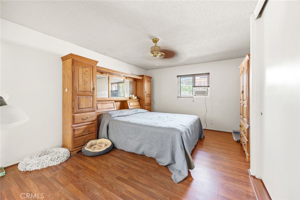 1400 Teakwood Property Photo 18
