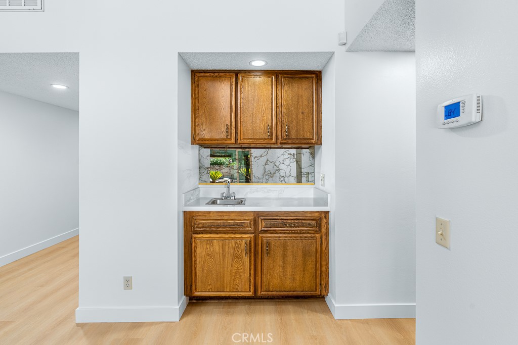 1329 Hickory Drive Property Photo 10