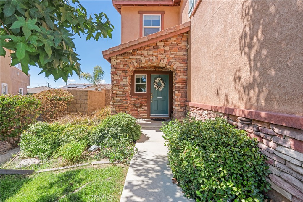 53217 Flutterbye Property Photo 3