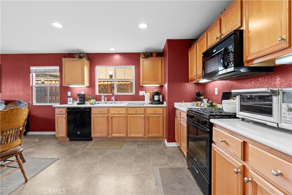 53217 Flutterbye Property Photo 11
