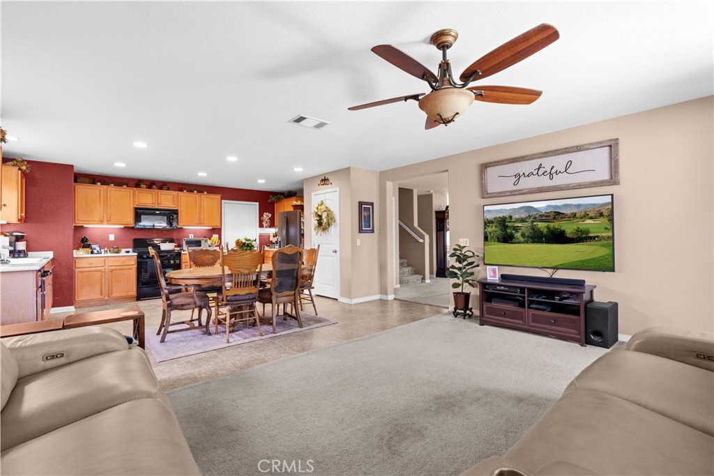 53217 Flutterbye Property Photo 12