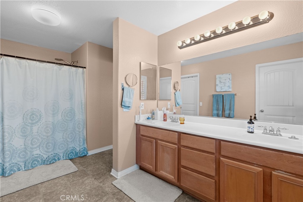 53217 Flutterbye Property Photo 28