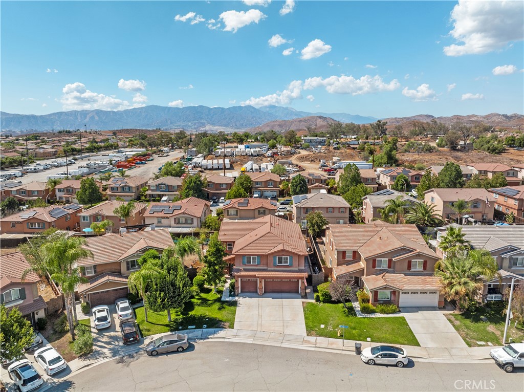 53217 Flutterbye Property Photo 35