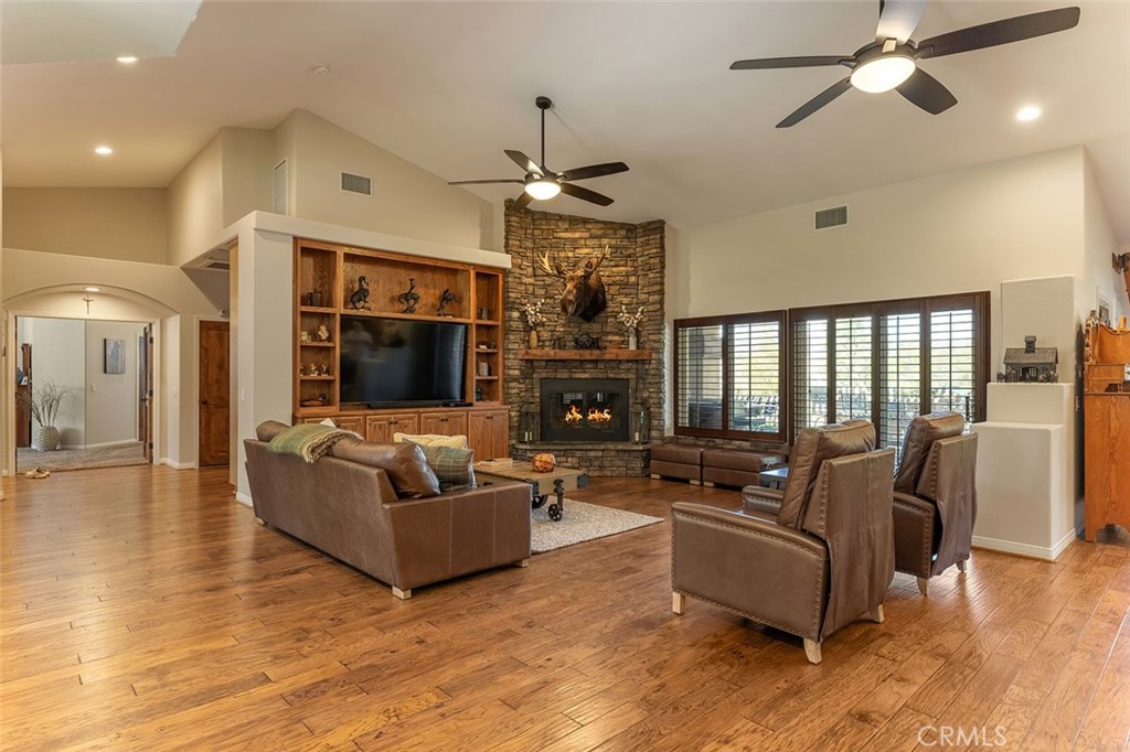 39985 Calle De Suenos Property Photo 9