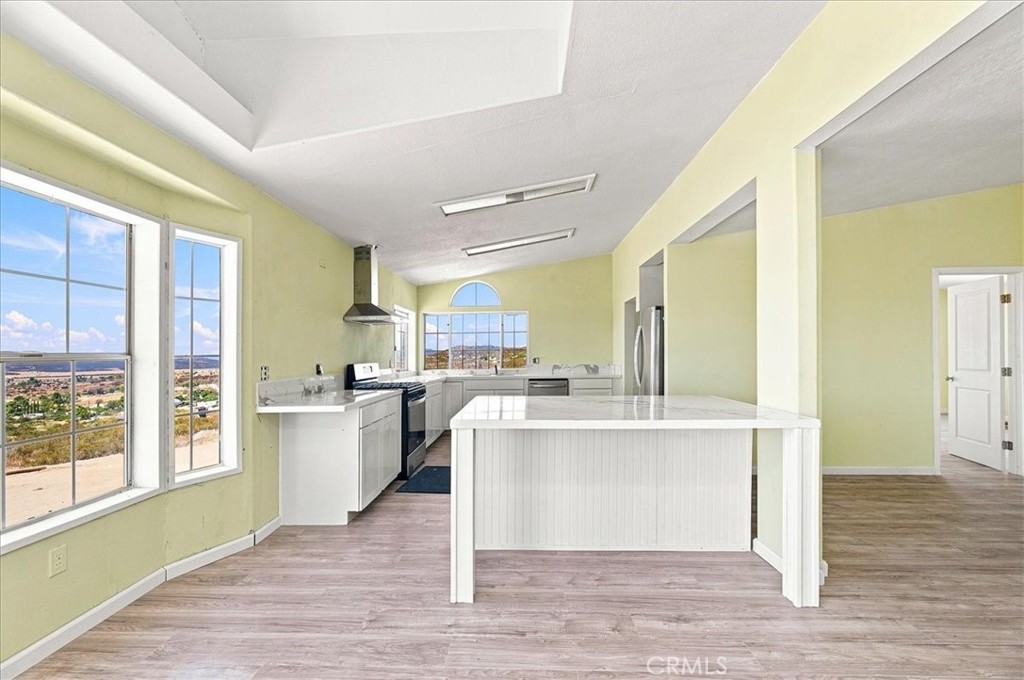 61200 Indian Paint Brush Property Photo 17