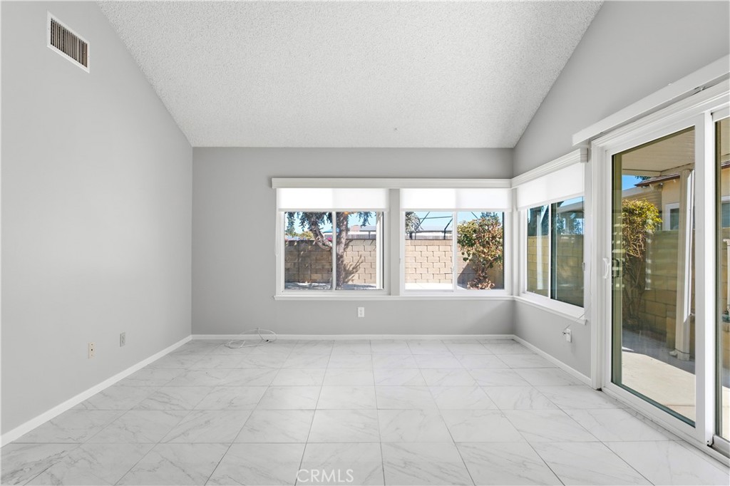 13633 Beach Street Property Photo 13