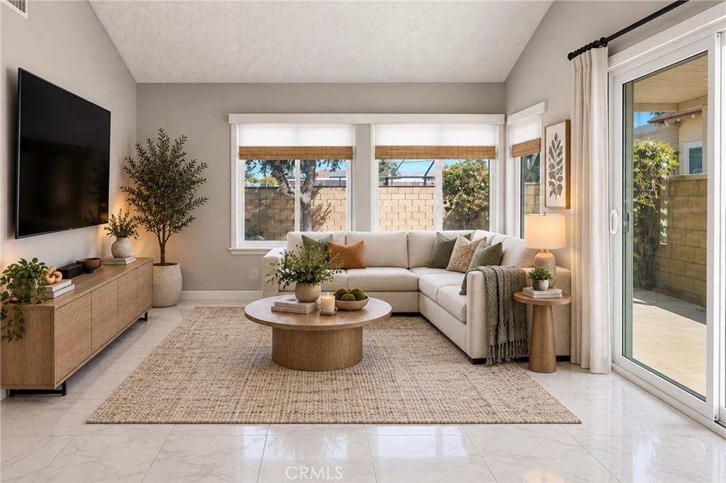13633 Beach Street Property Photo 14