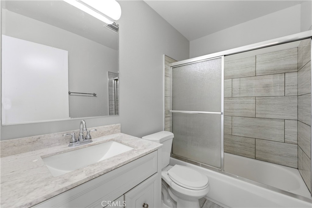 13633 Beach Street Property Photo 25