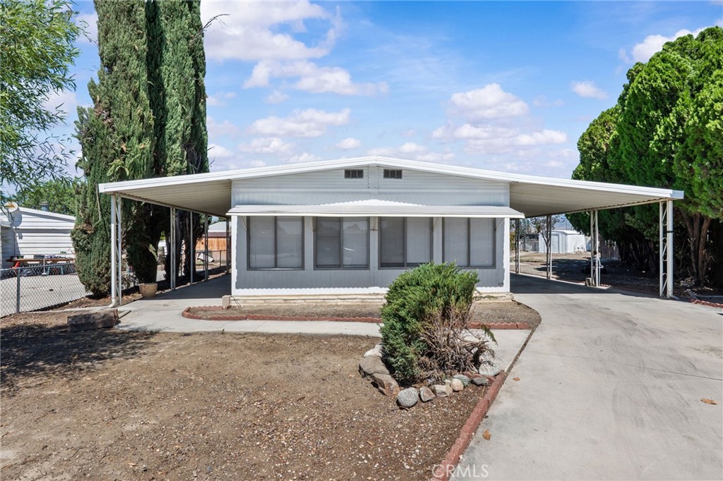 324 Long Street Property Photo 3