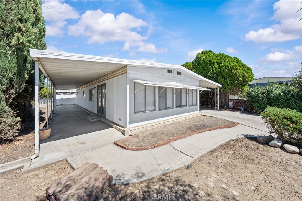 324 Long Street Property Photo 4