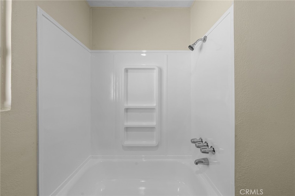 324 Long Street Property Photo 14