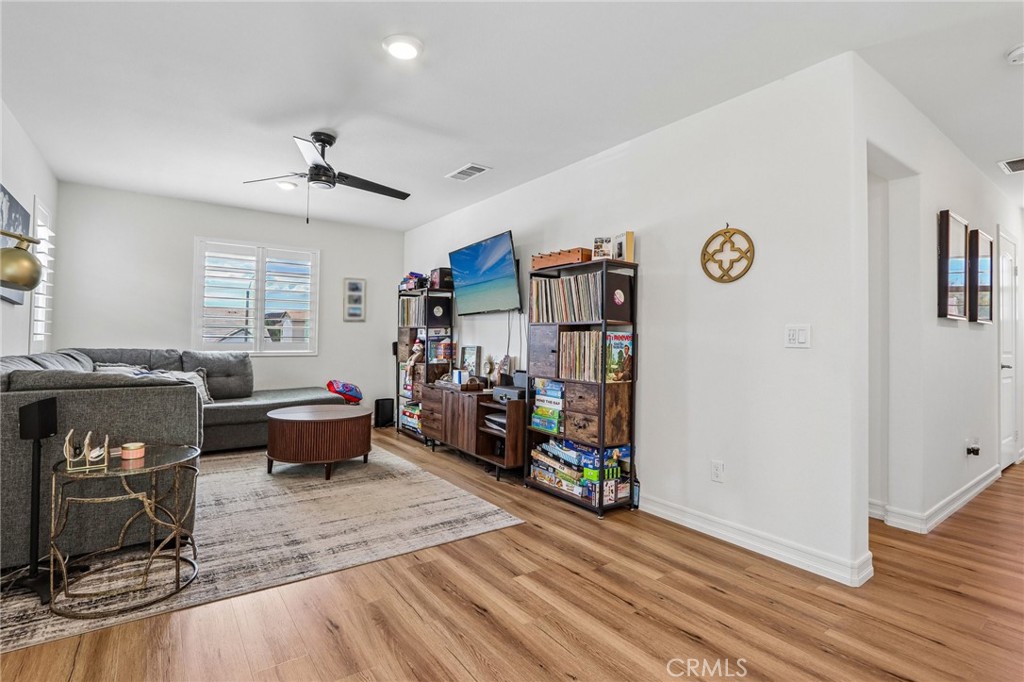 29292 Caravel Drive Property Photo 25