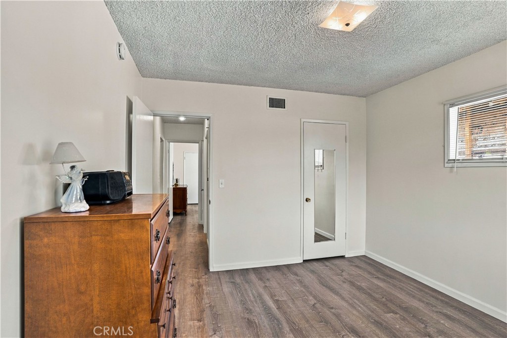 13337 Trumball Property Photo 27