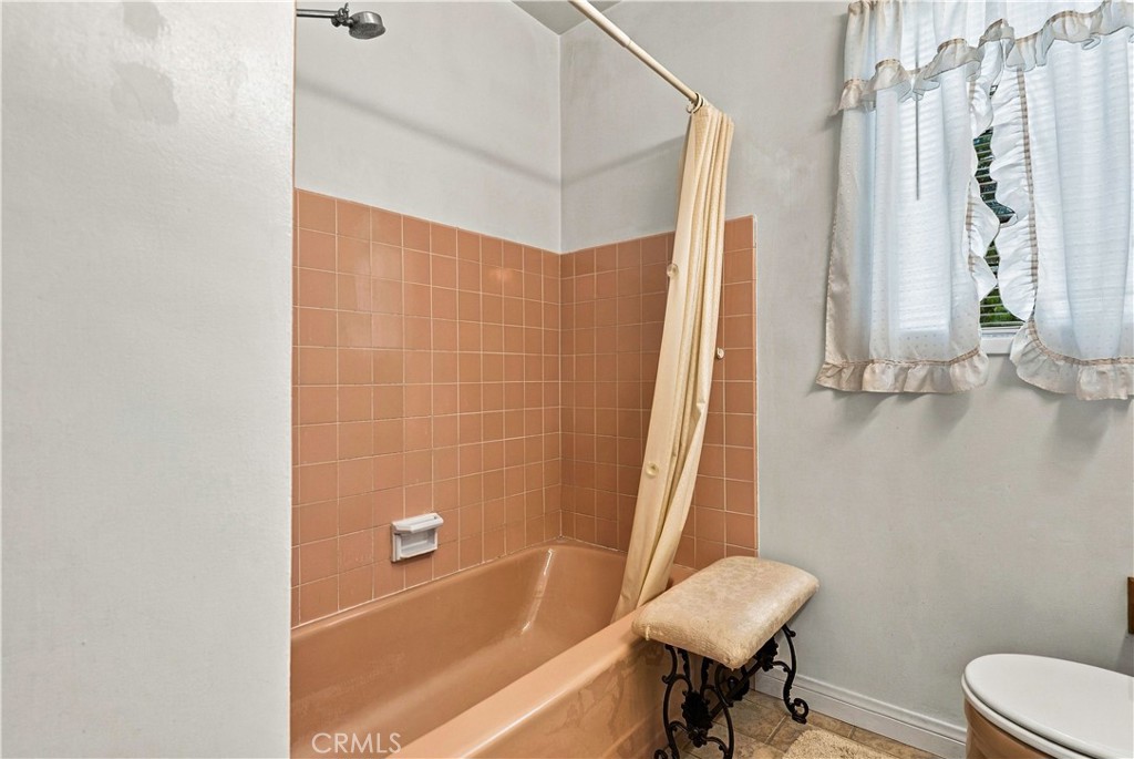 13337 Trumball Property Photo 30